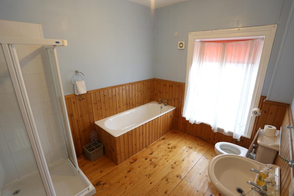 Corratavey Guest Accommodation Баликасъл Екстериор снимка